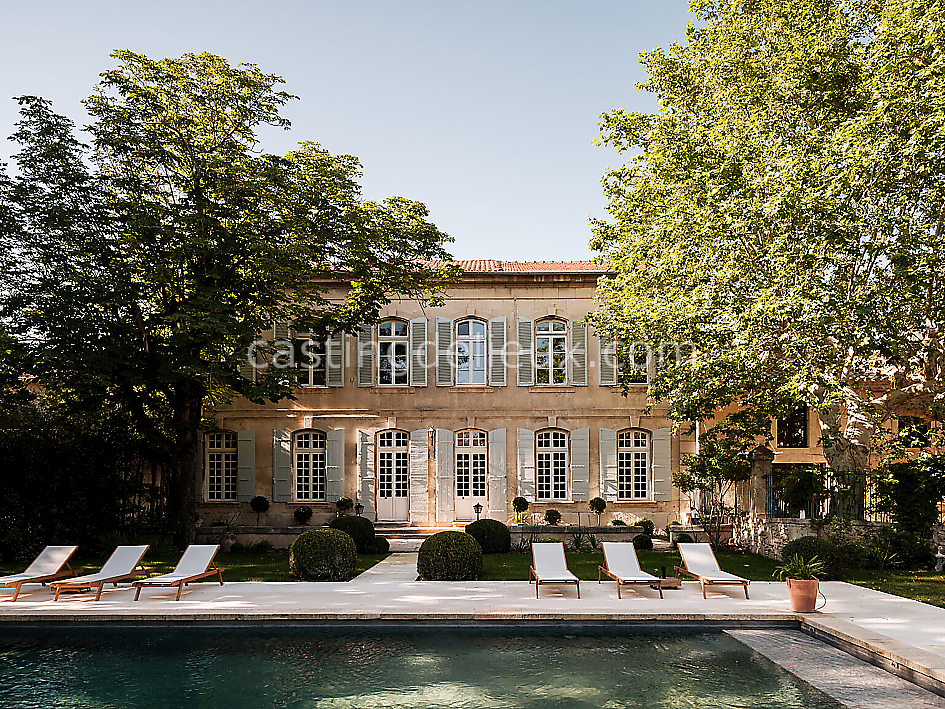 FR029 - Grande bastide élégante proche de Saint Rémy