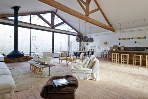 FR103 - Maison de ville rénovée avec piscine semi-intérieure à Pernes-les-Fontaines