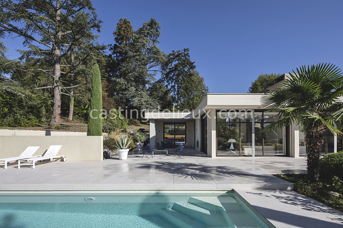 FR101 - Villa d’architecte avec jardin et piscine à Saint-Étienne