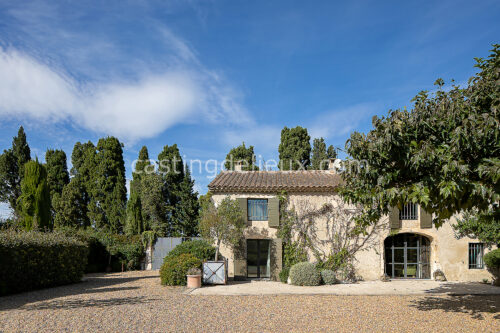 FR096 - Très beau mas rénové près de Saint-Rémy de Provence