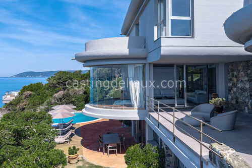 IT005 - Villa d'architecte avec accès privé à la mer en Toscane