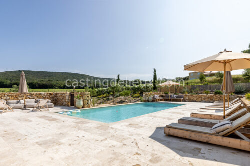 FR136 - Domaine bohème avec deux piscines dans les Cévennes