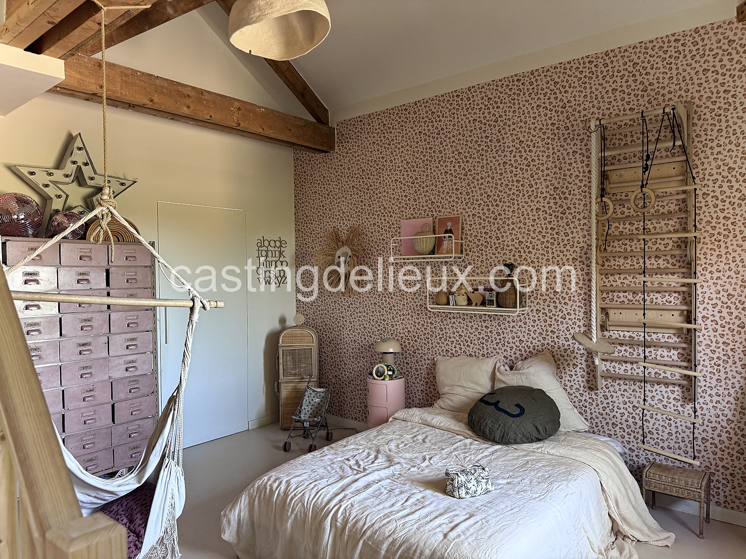 castingdelieux100FR144-W