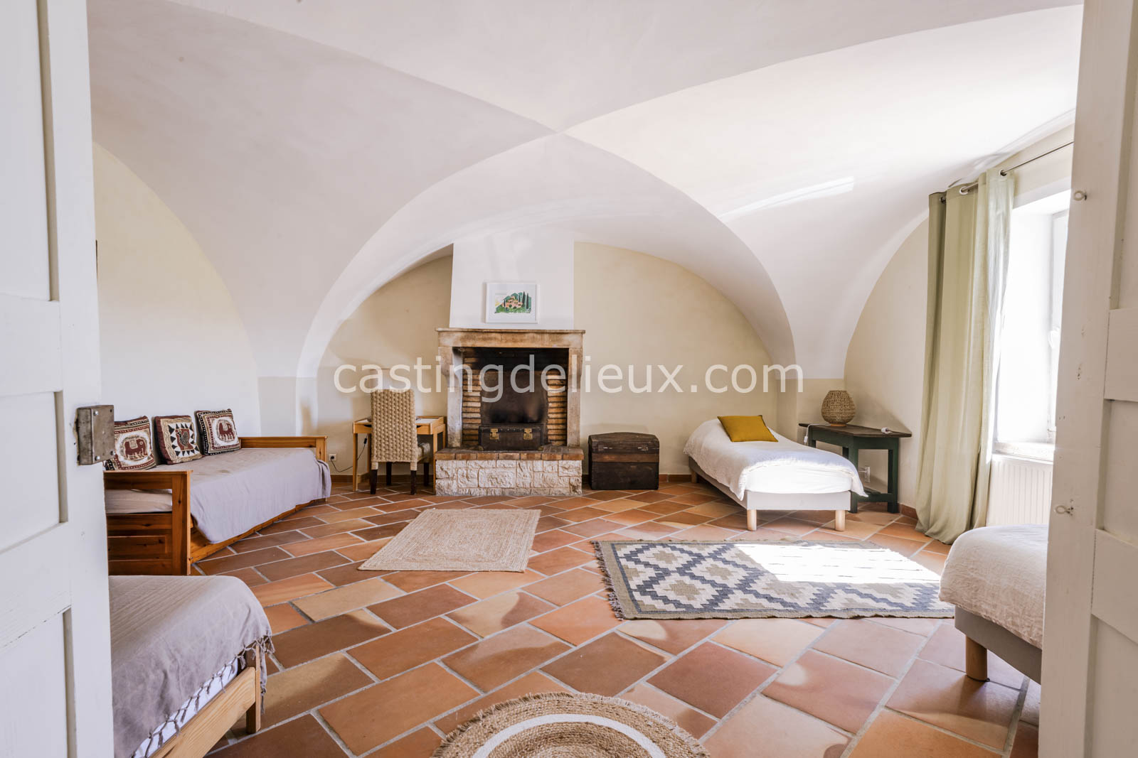 castingdelieux.com-FR185-location-lieux-tournage-shootingphoto-Montelimar-18