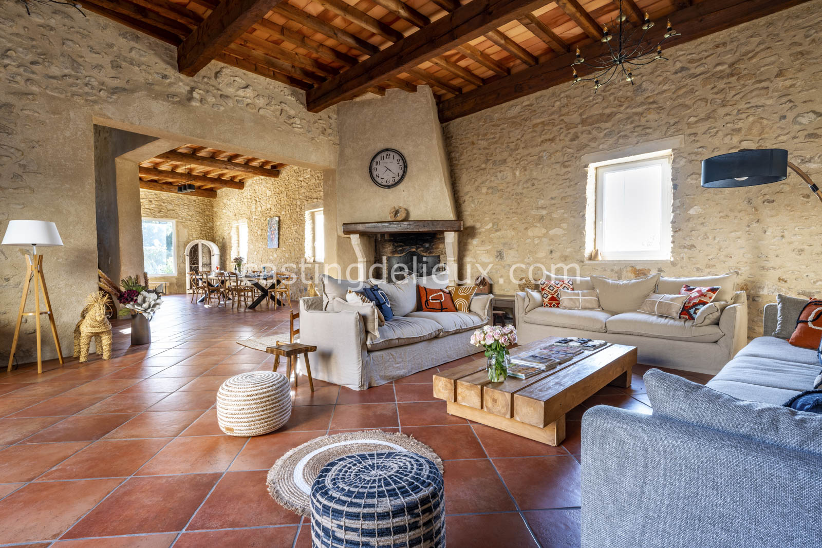 castingdelieux.com-FR185-location-lieux-tournage-shootingphoto-Montelimar-2