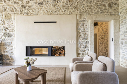 Villa contemporaine shooting photo Drôme FR187 avec baies vitrées, pierre apparente, piscine, grands volumes et lumière naturelle