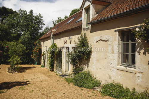 Maison champêtre shooting photo Normandie FR189 avec pierre apparente, parquet, tomettes, baies vitrées et ambiance rénovée