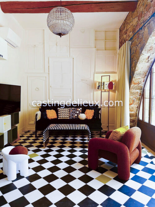 FR198 – Maison décoration années 70  pour shooting dans le Var