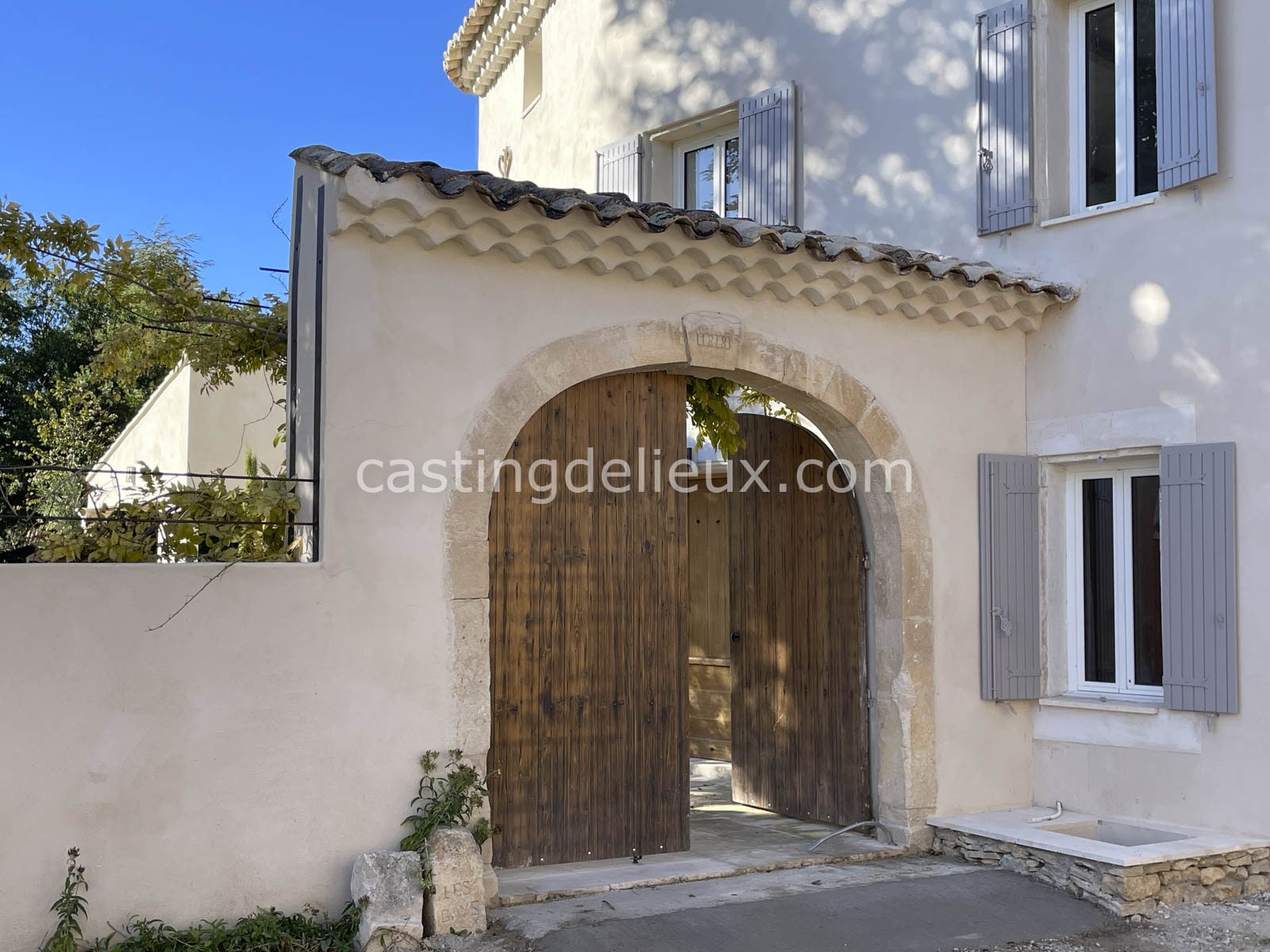 castingdelieux.com-FR201-location-lieux-tournage-shootingphoto-Luberon-106