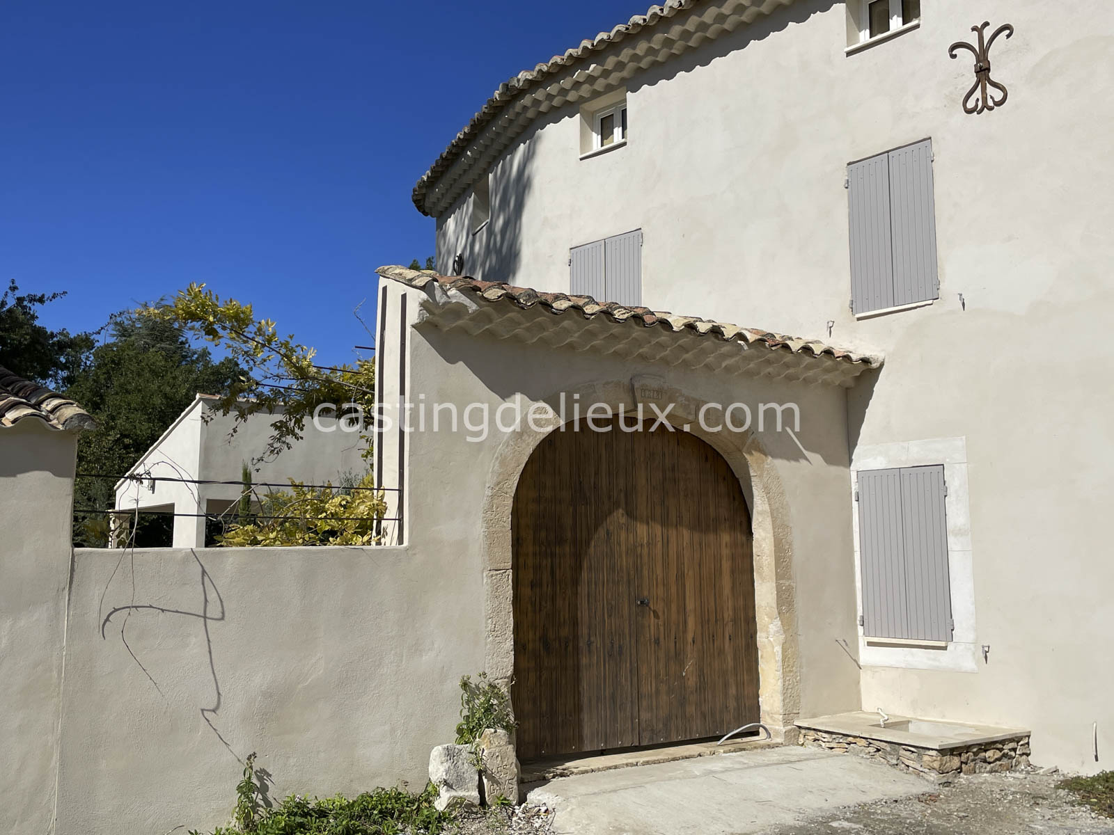 castingdelieux.com-FR201-location-lieux-tournage-shootingphoto-Luberon-107