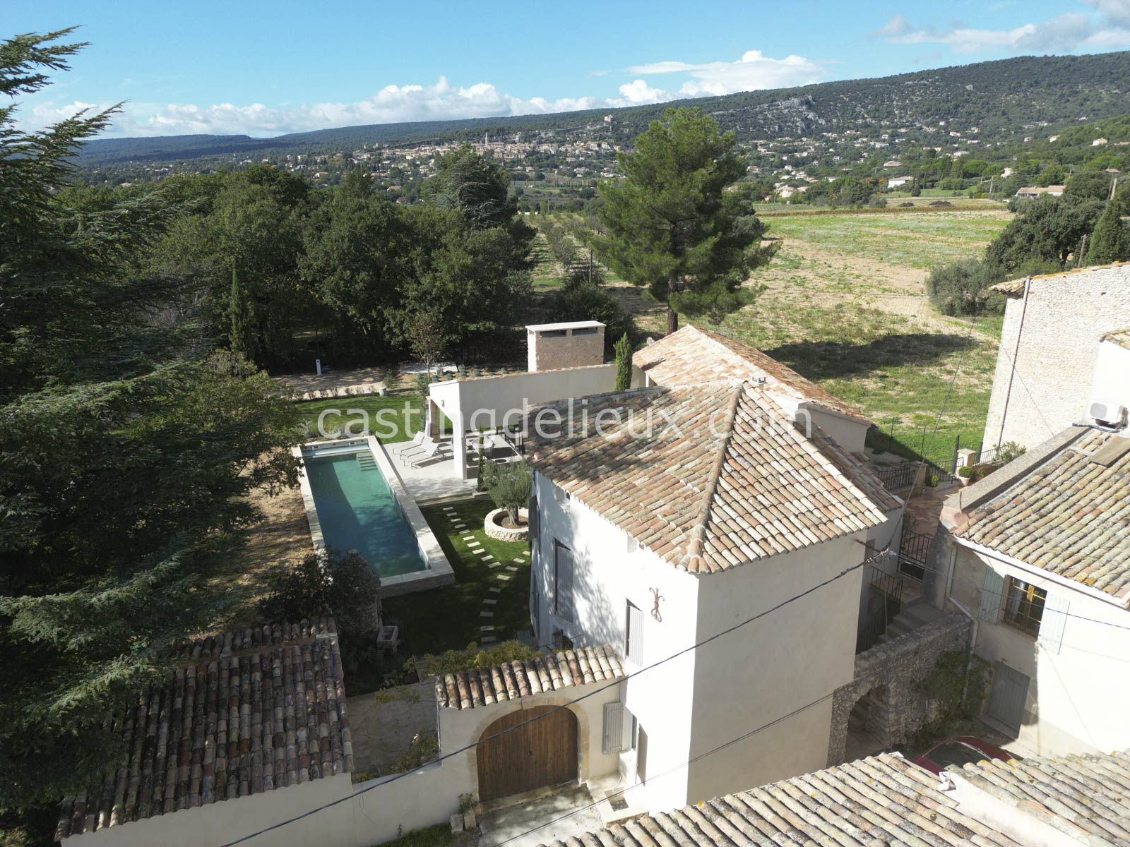 castingdelieux.com-FR201-location-lieux-tournage-shootingphoto-Luberon-138