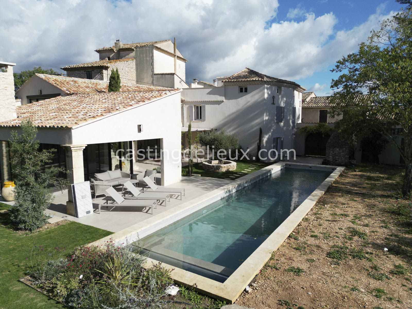 castingdelieux.com-FR201-location-lieux-tournage-shootingphoto-Luberon-141