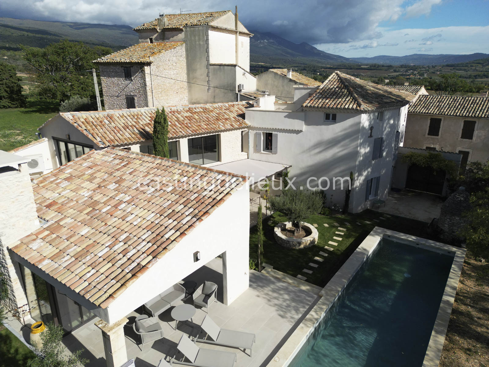 castingdelieux.com-FR201-location-lieux-tournage-shootingphoto-Luberon-143