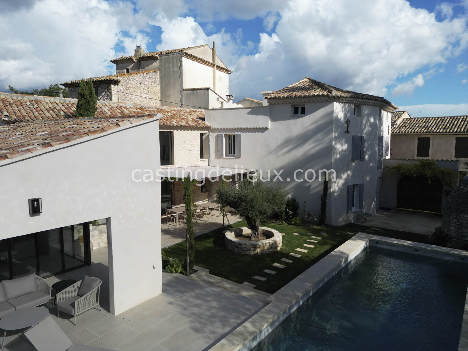castingdelieux.com-FR201-location-lieux-tournage-shootingphoto-Luberon-144