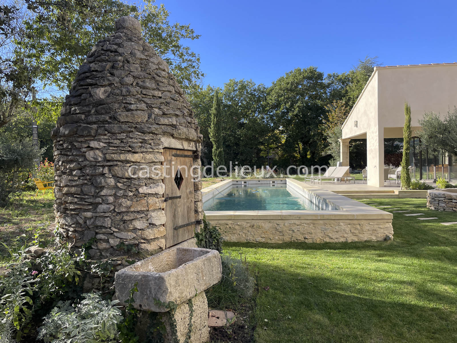 castingdelieux.com-FR201-location-lieux-tournage-shootingphoto-Luberon-147