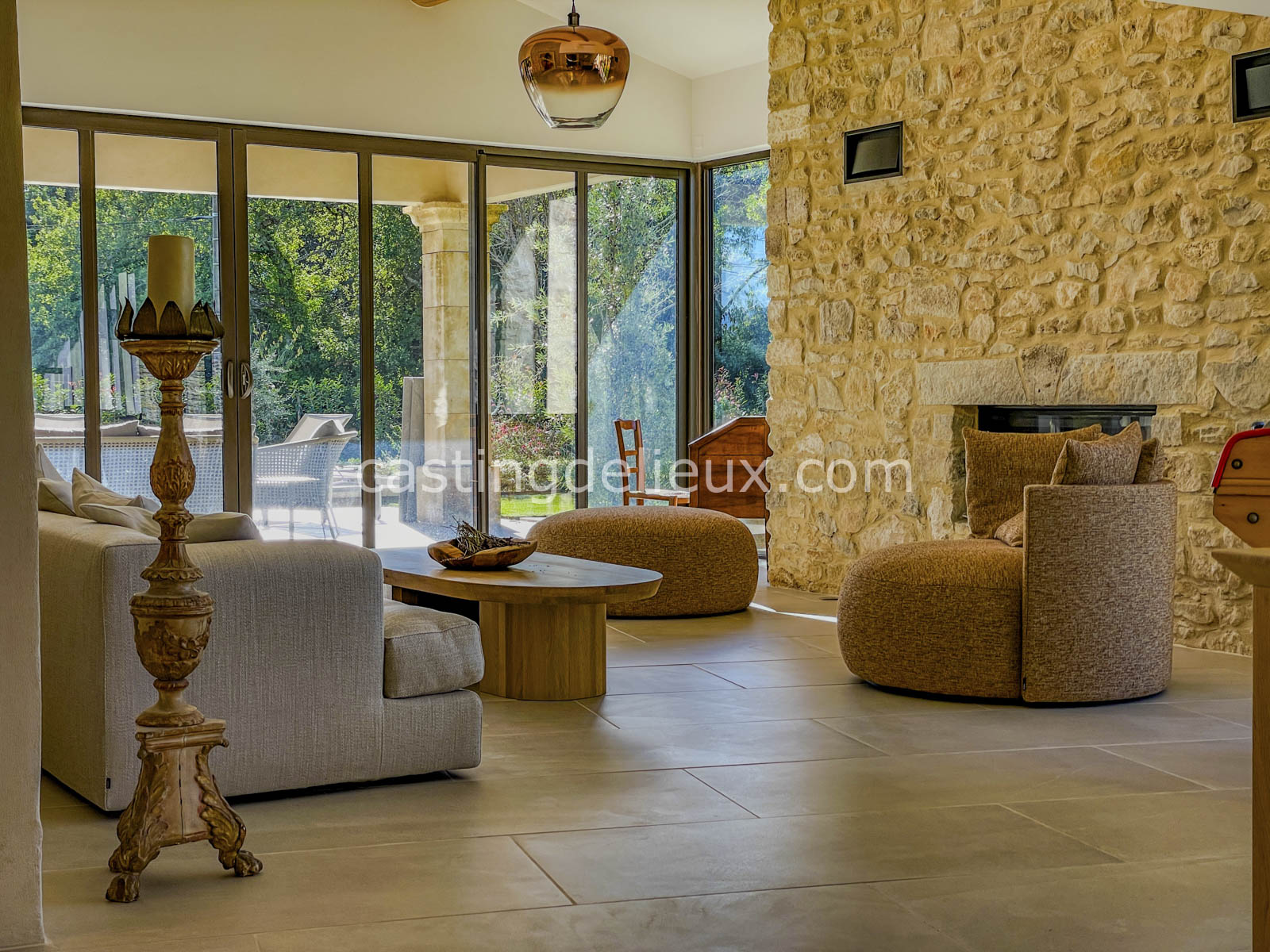 castingdelieux.com-FR201-location-lieux-tournage-shootingphoto-Luberon-4