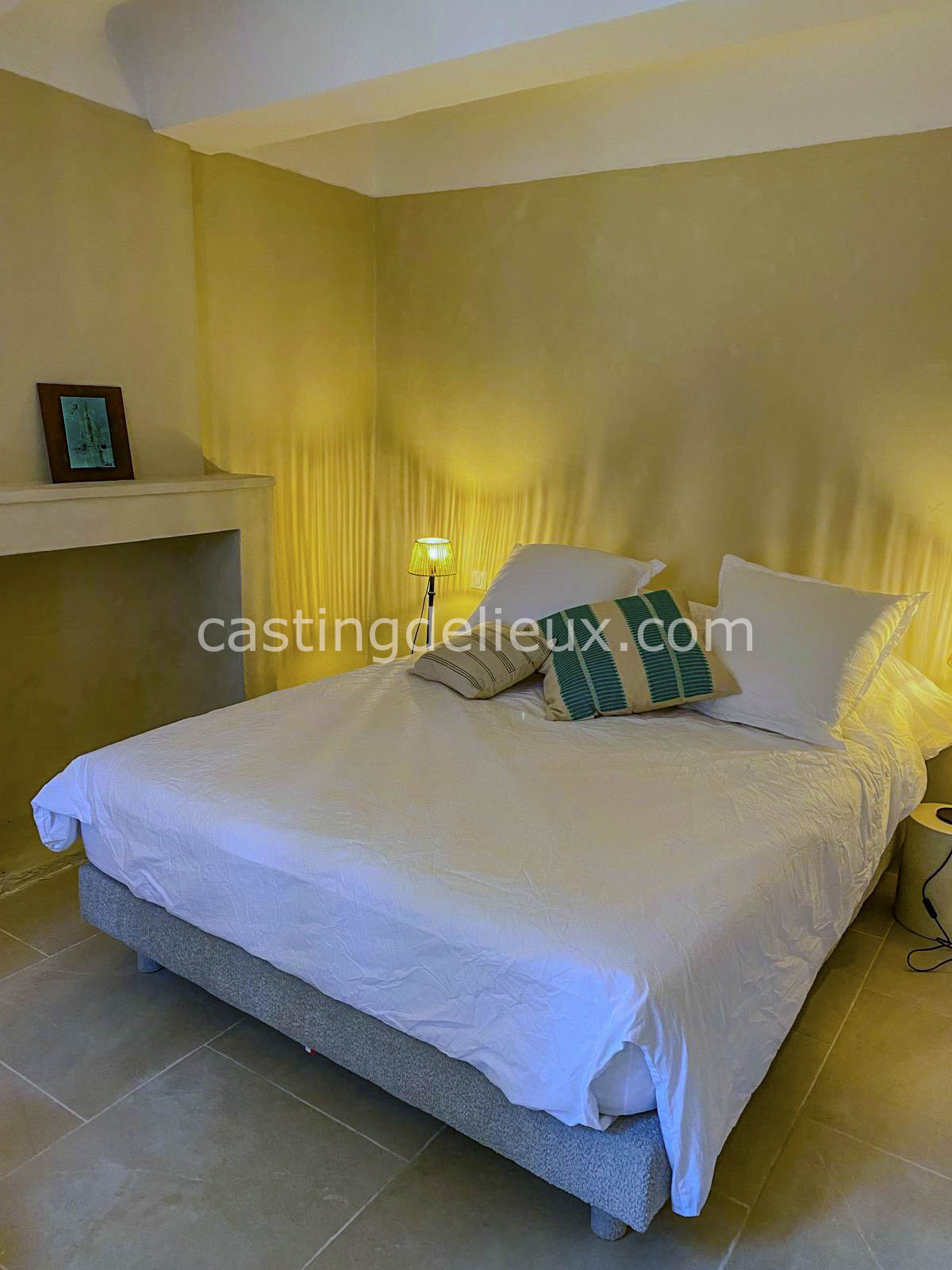 castingdelieux.com-FR201-location-lieux-tournage-shootingphoto-Luberon-48
