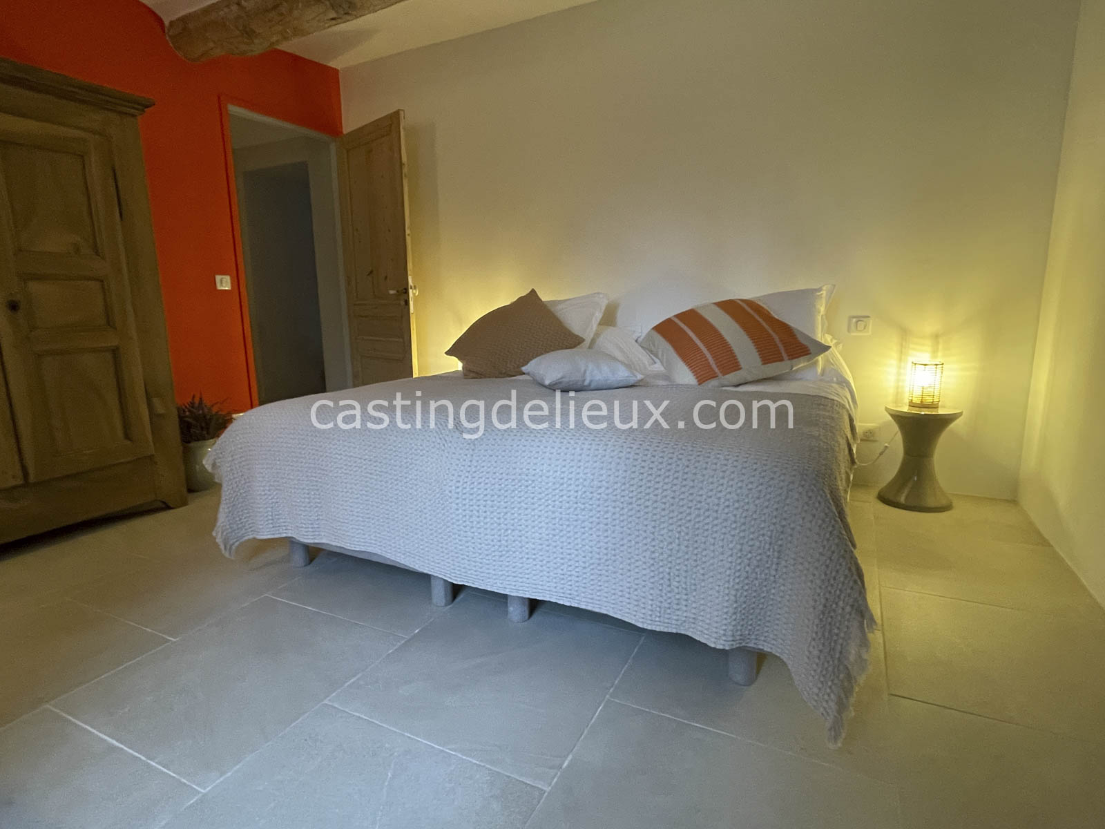 castingdelieux.com-FR201-location-lieux-tournage-shootingphoto-Luberon-54